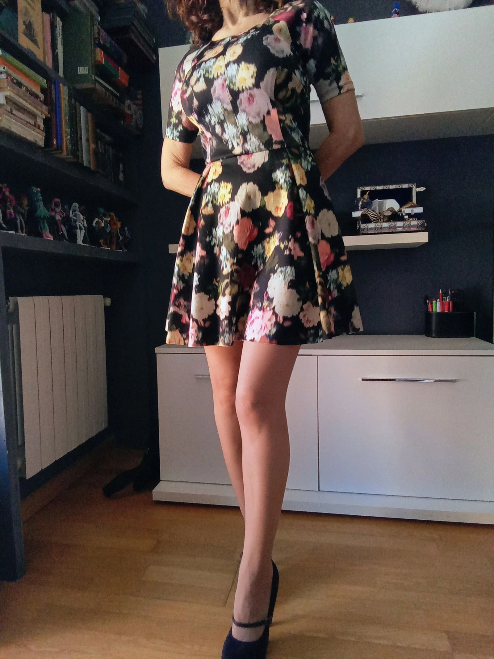 Korte jurk met bloemenprint – photo 11
